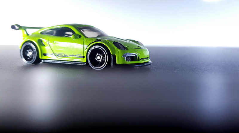 Illustration for article titled A green Porsche